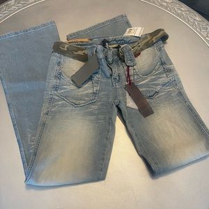 Women’s Juniors Piama Jeans size 1 NWT camp belt